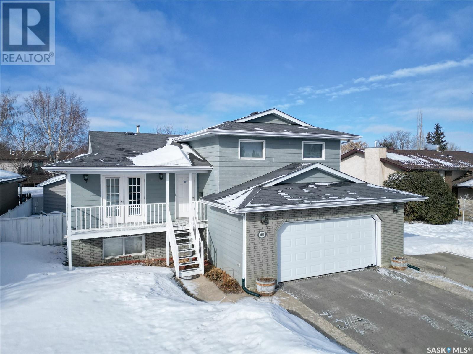 3115 Eagle Crescent Property Photo