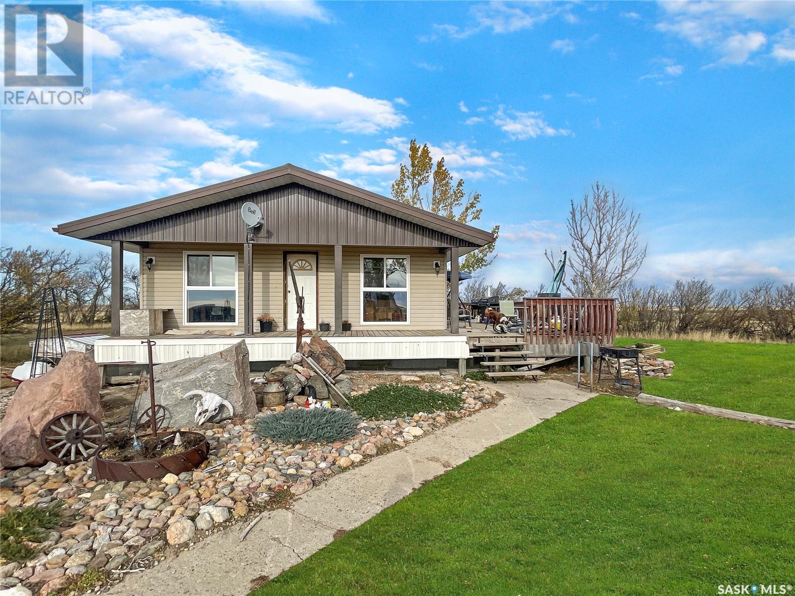 Aneroid Acreage Property Photo 1
