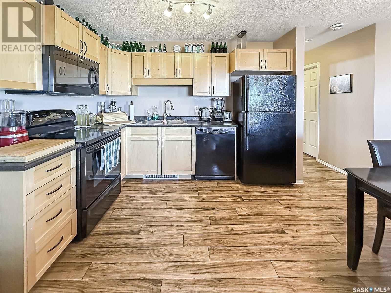 121 700 Battleford Trail Property Photo 12