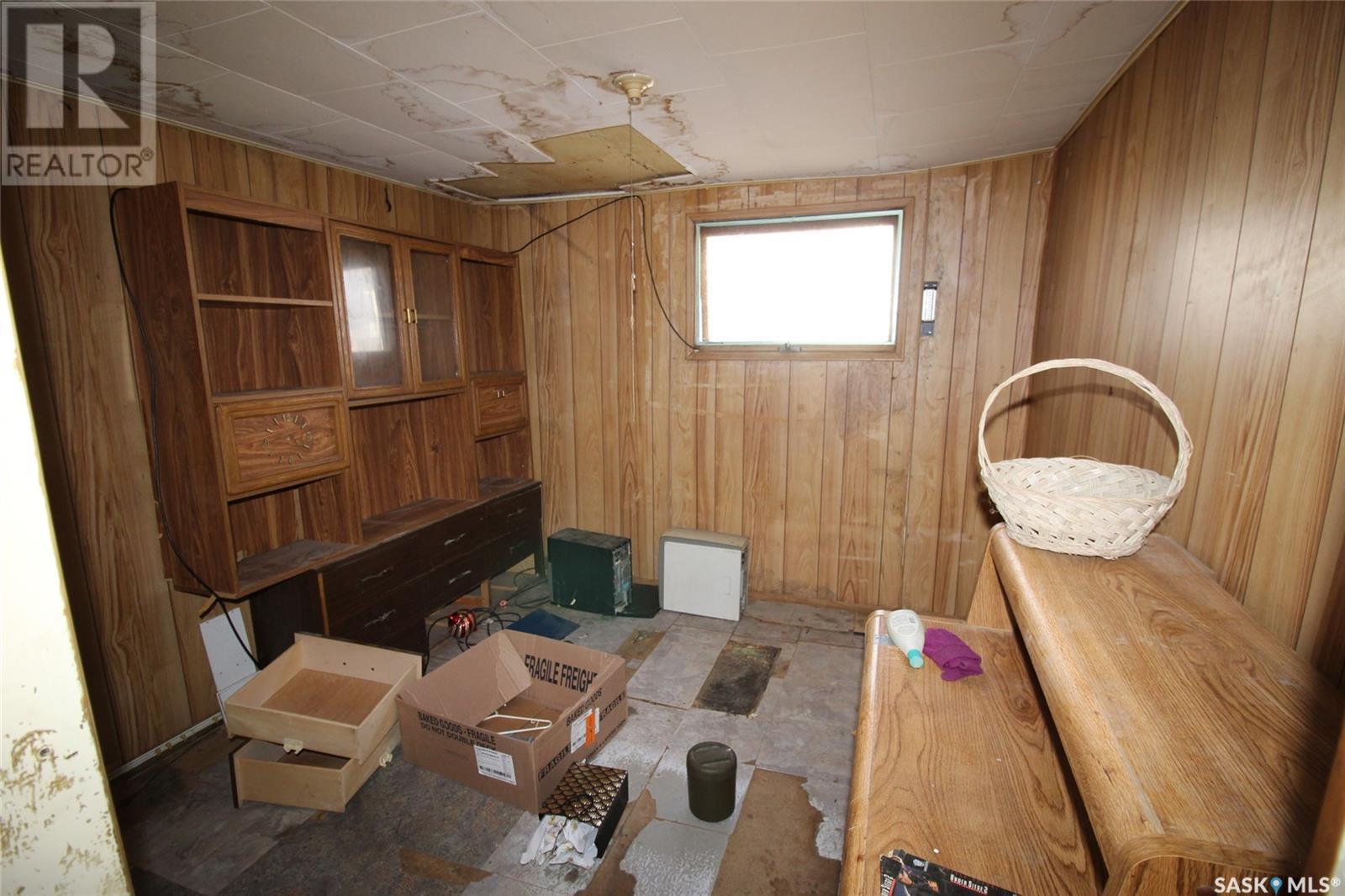572 3rd Street E Property Photo 15