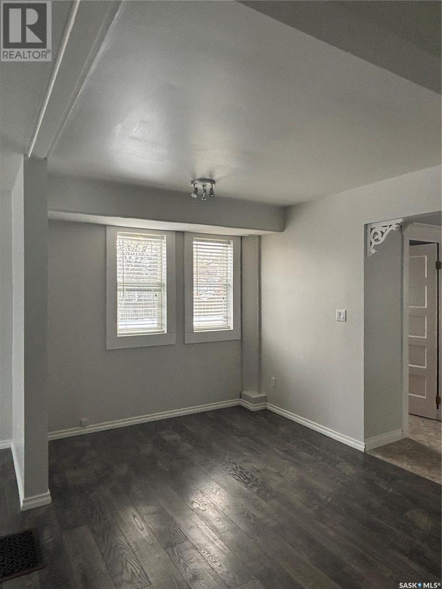 331 3rd Avenue W Property Photo 10