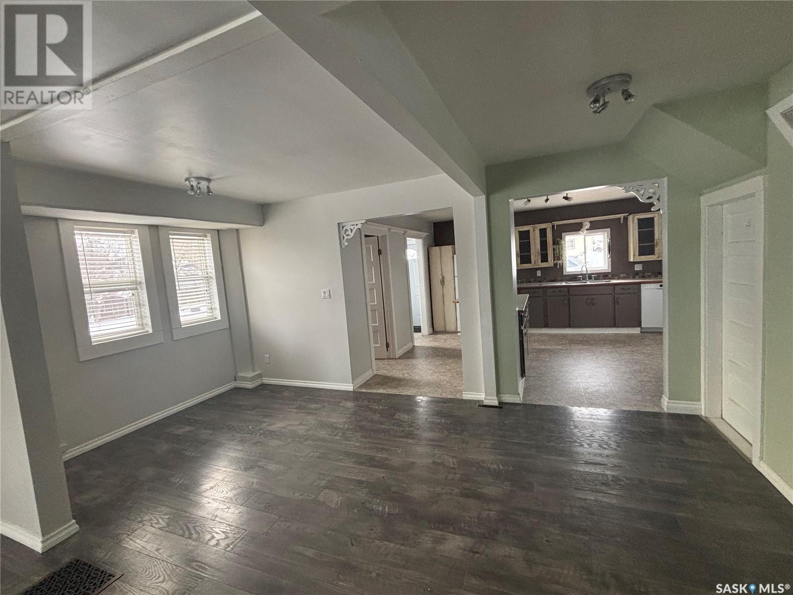 331 3rd Avenue W Property Photo 11