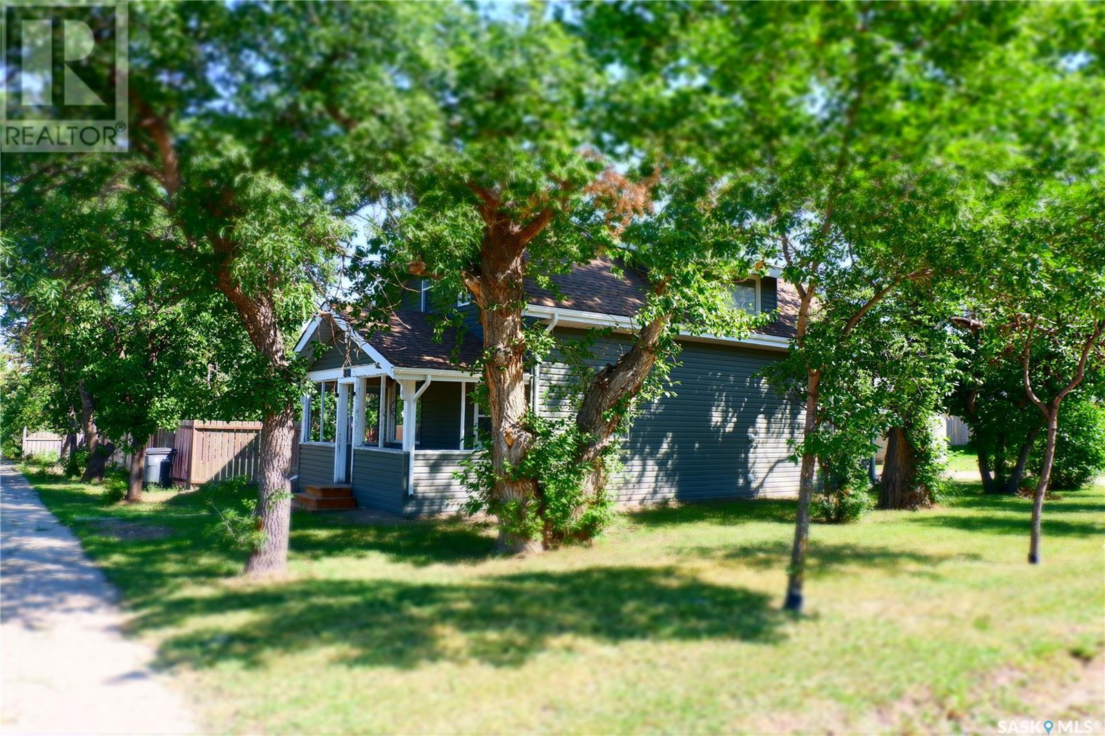331 3rd Avenue W Property Photo 27