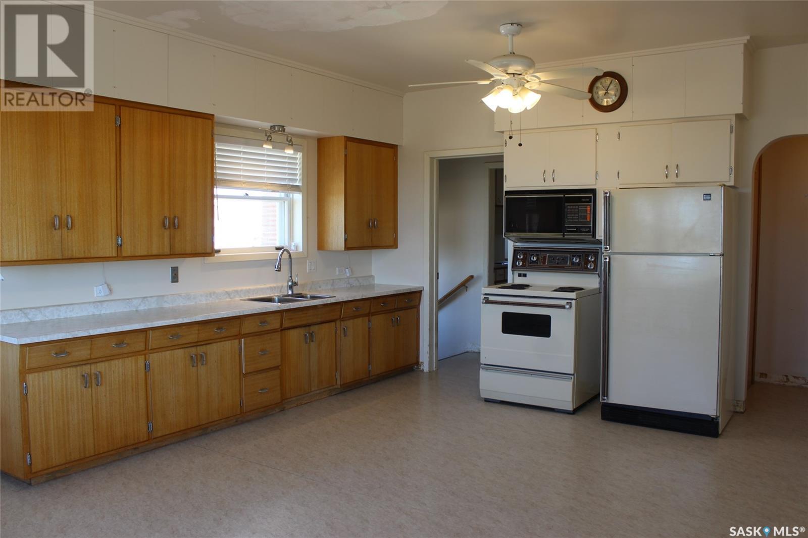Gravelbourg Acreage Property Photo 12