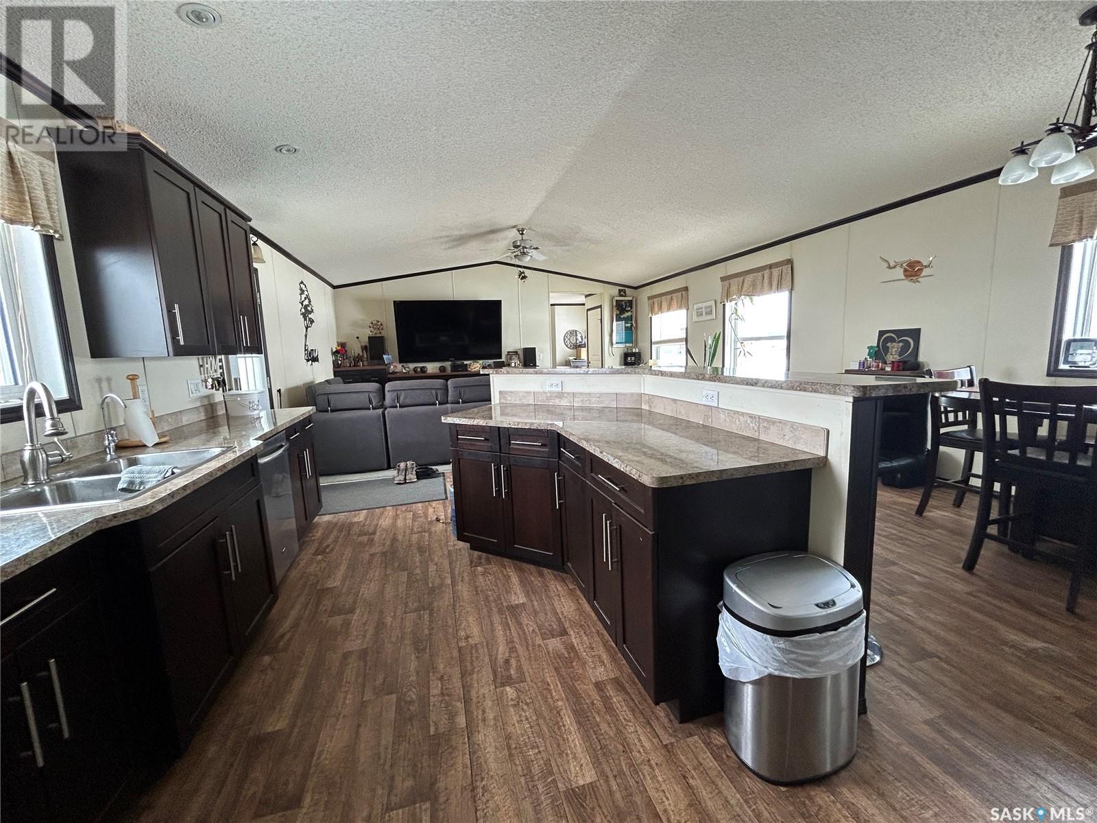 131 3rd Avenue E Property Photo 2