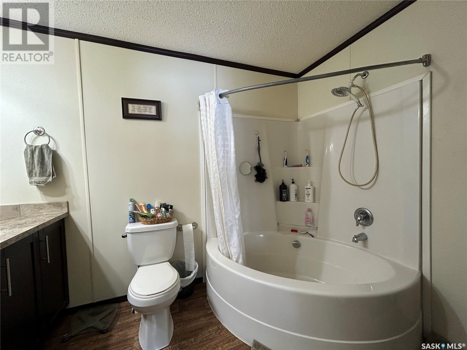 131 3rd Avenue E Property Photo 10