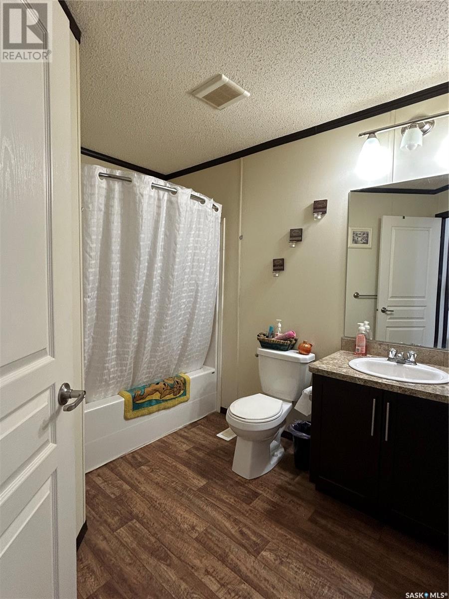 131 3rd Avenue E Property Photo 17