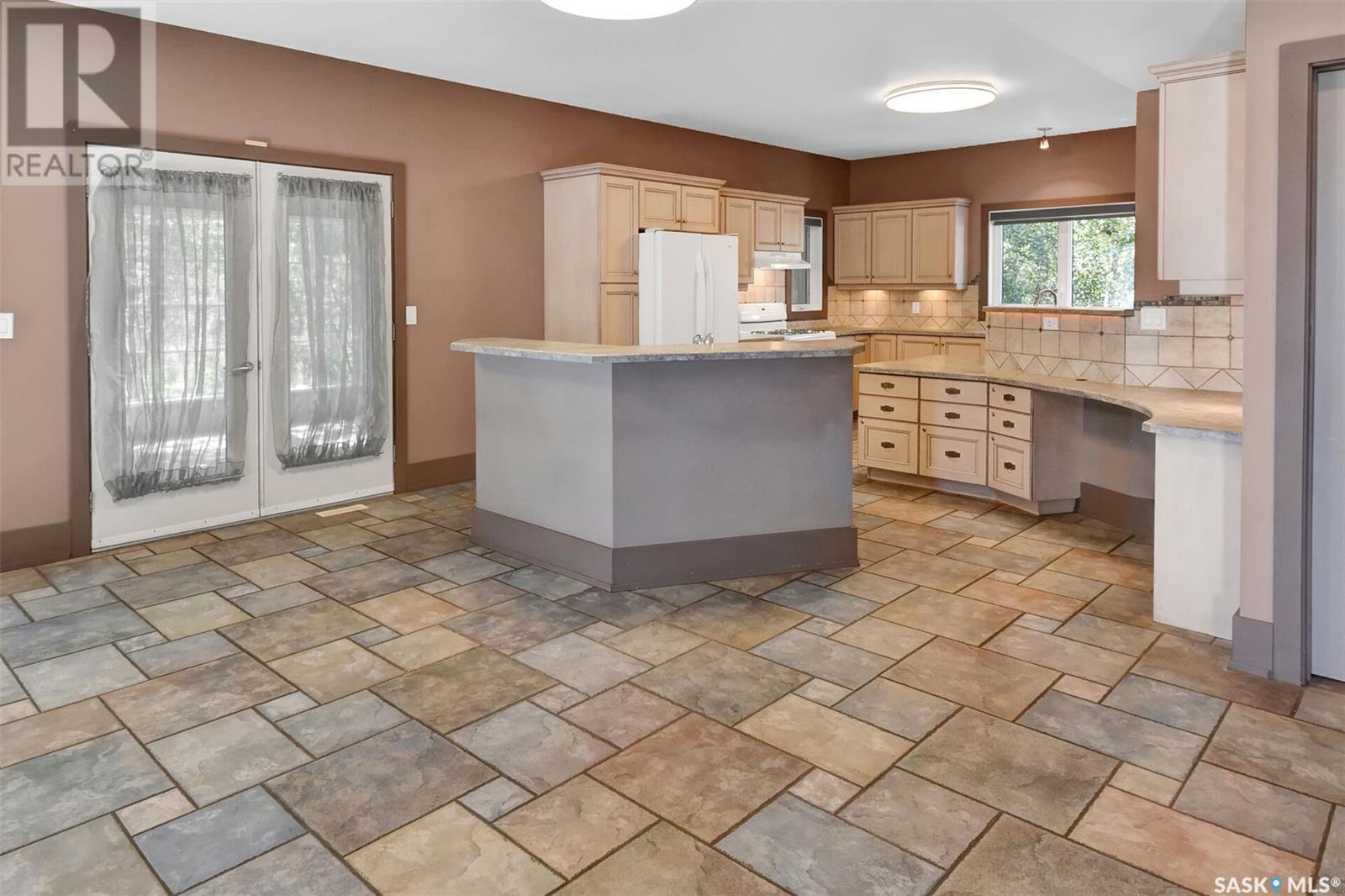 Private Country Living At The City's Edge Property Photo 8