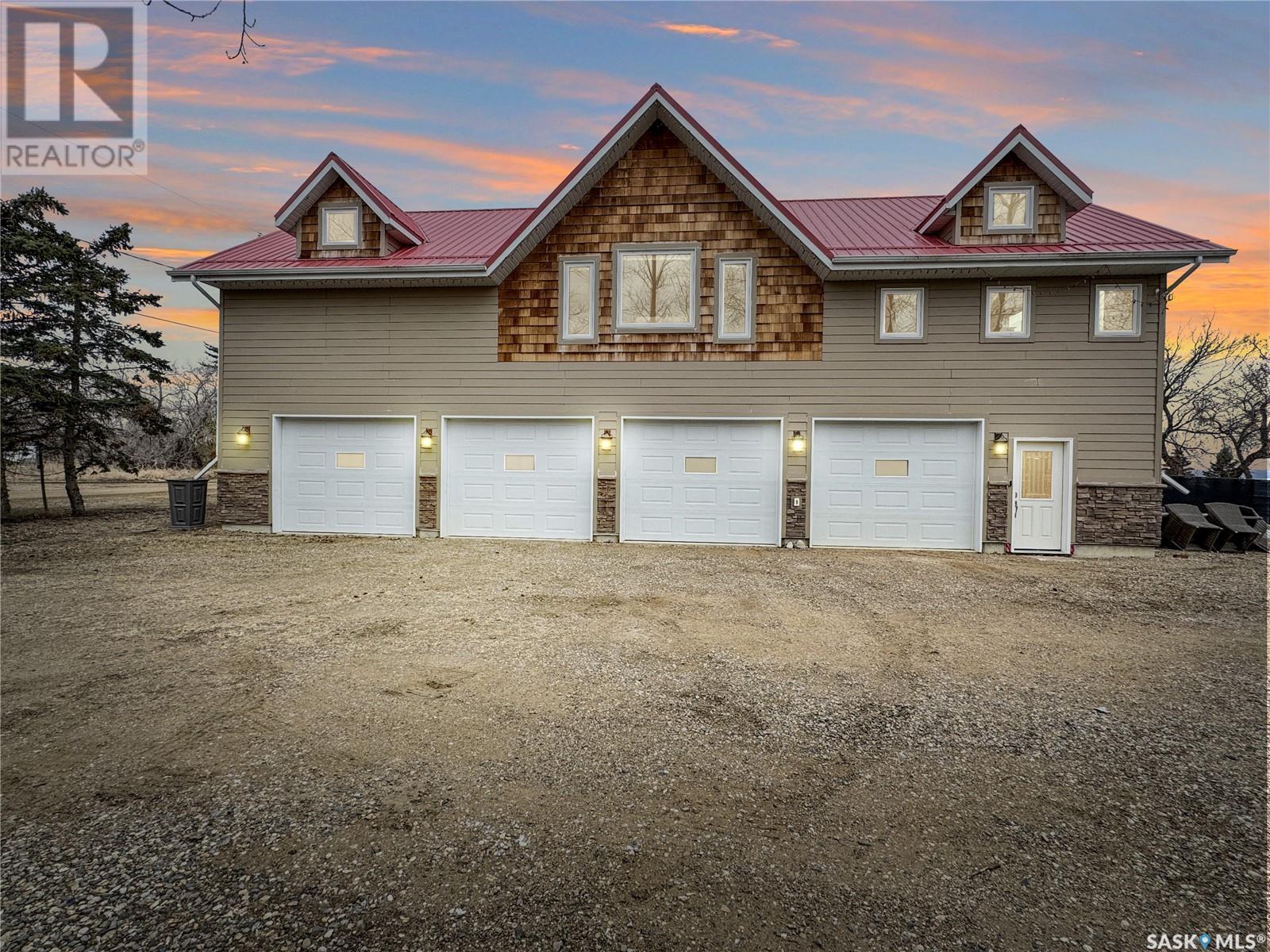 60 3rd Avenue W Property Photo 1