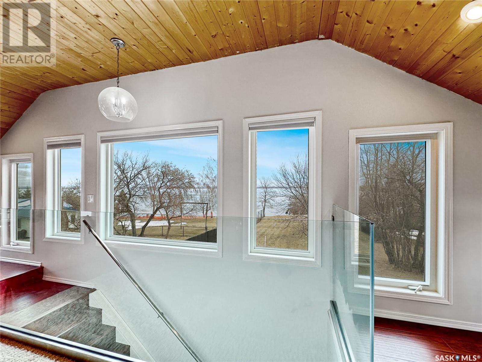 60 3rd Avenue W Property Photo 3