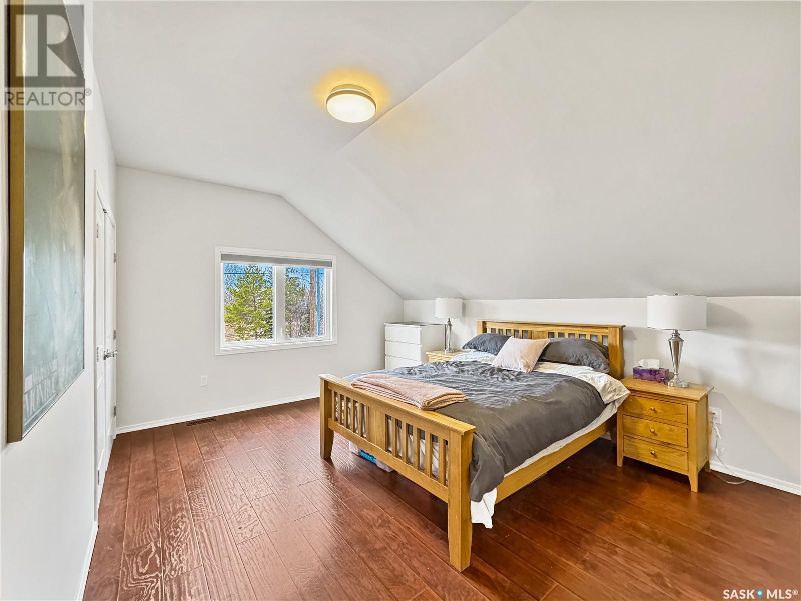60 3rd Avenue W Property Photo 10