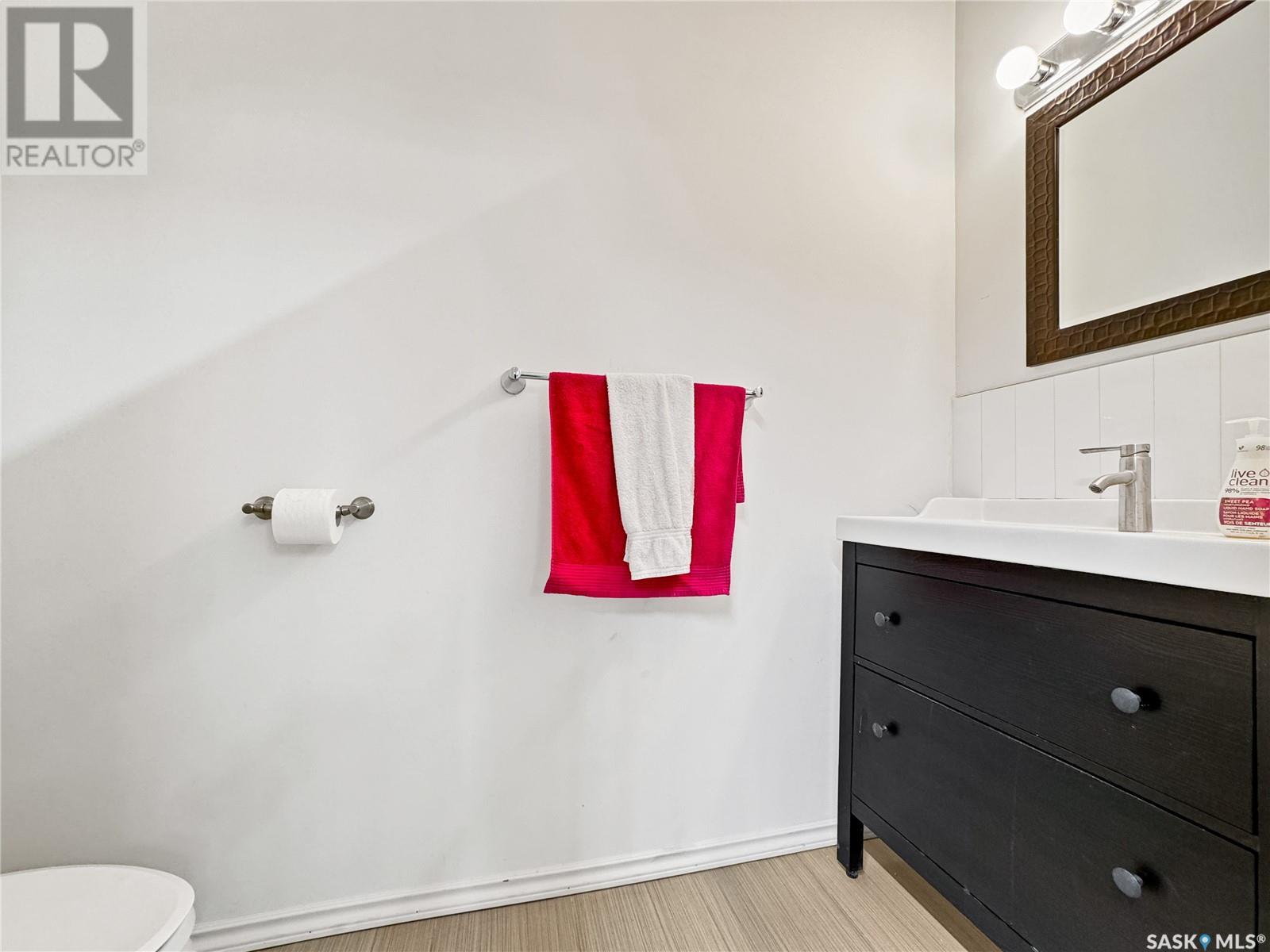 60 3rd Avenue W Property Photo 16