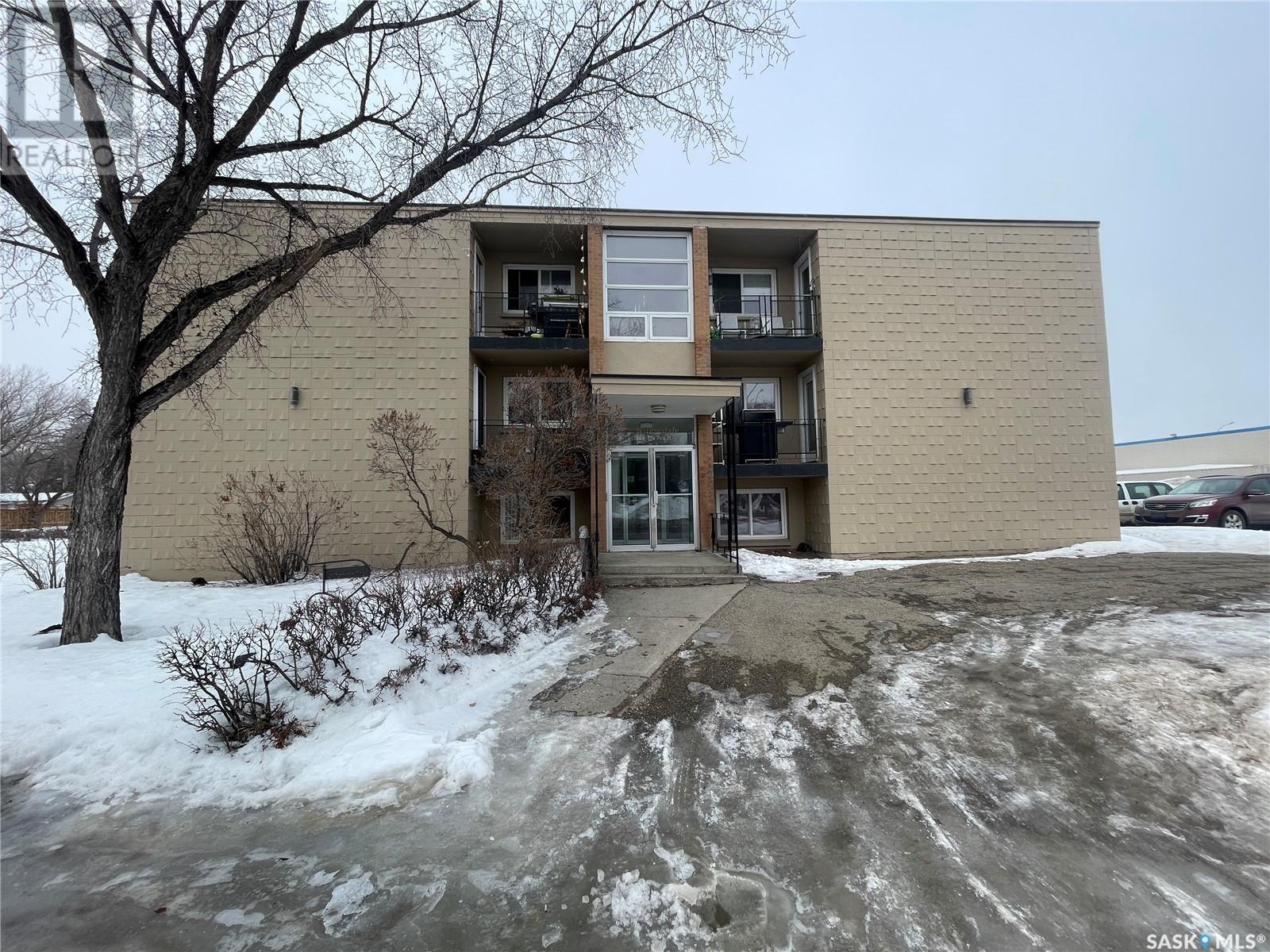 5 2620 5th AVENUE N Property Photo 1