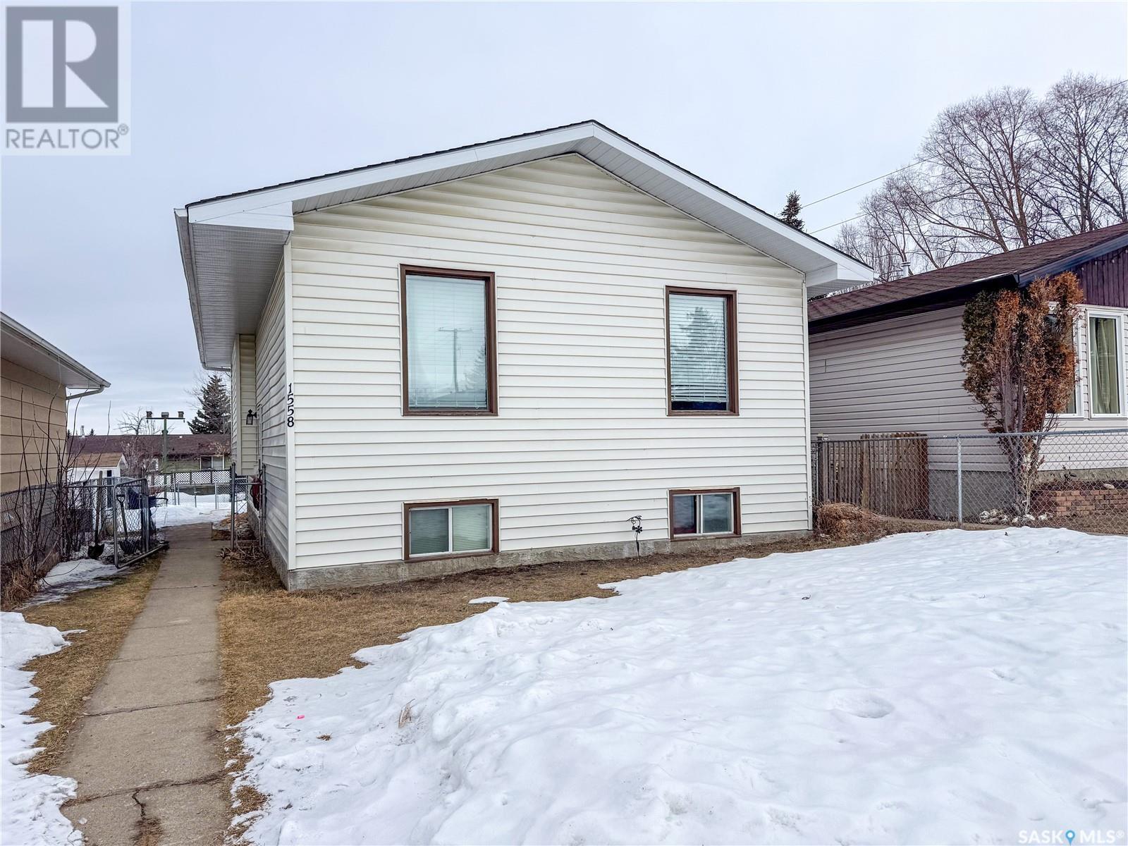 1558 Mcintosh Drive Property Photo