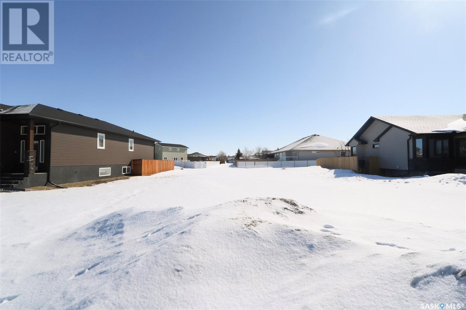 96 Good Spirit Crescent Property Photo 3