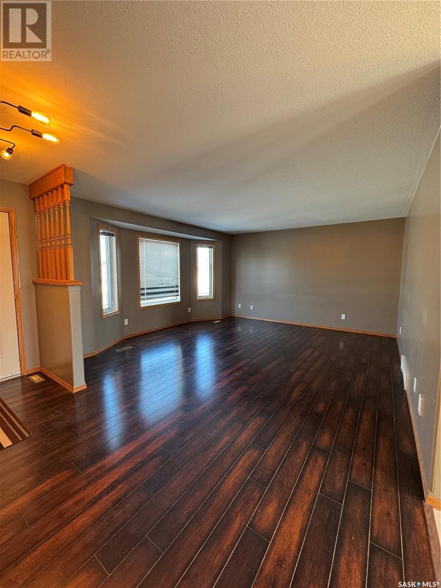 514 Macmillian Street Property Photo 10