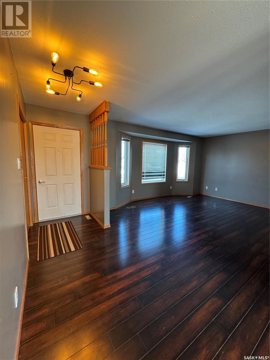 514 Macmillian Street Property Photo 12