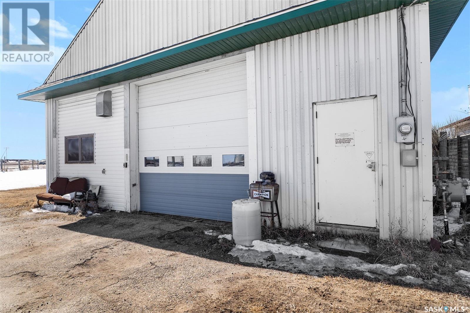 103 3rd Street W Property Photo 7