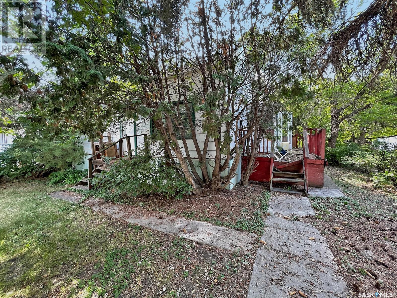 310 6th Avenue Se Property Photo 1