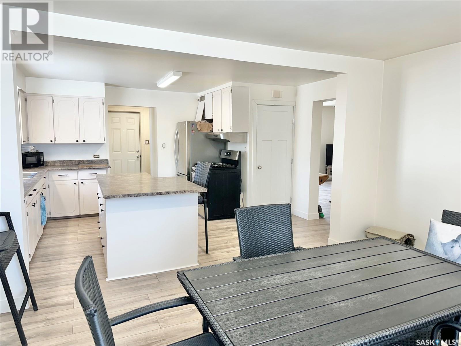 440 1st Avenue W Property Photo 12