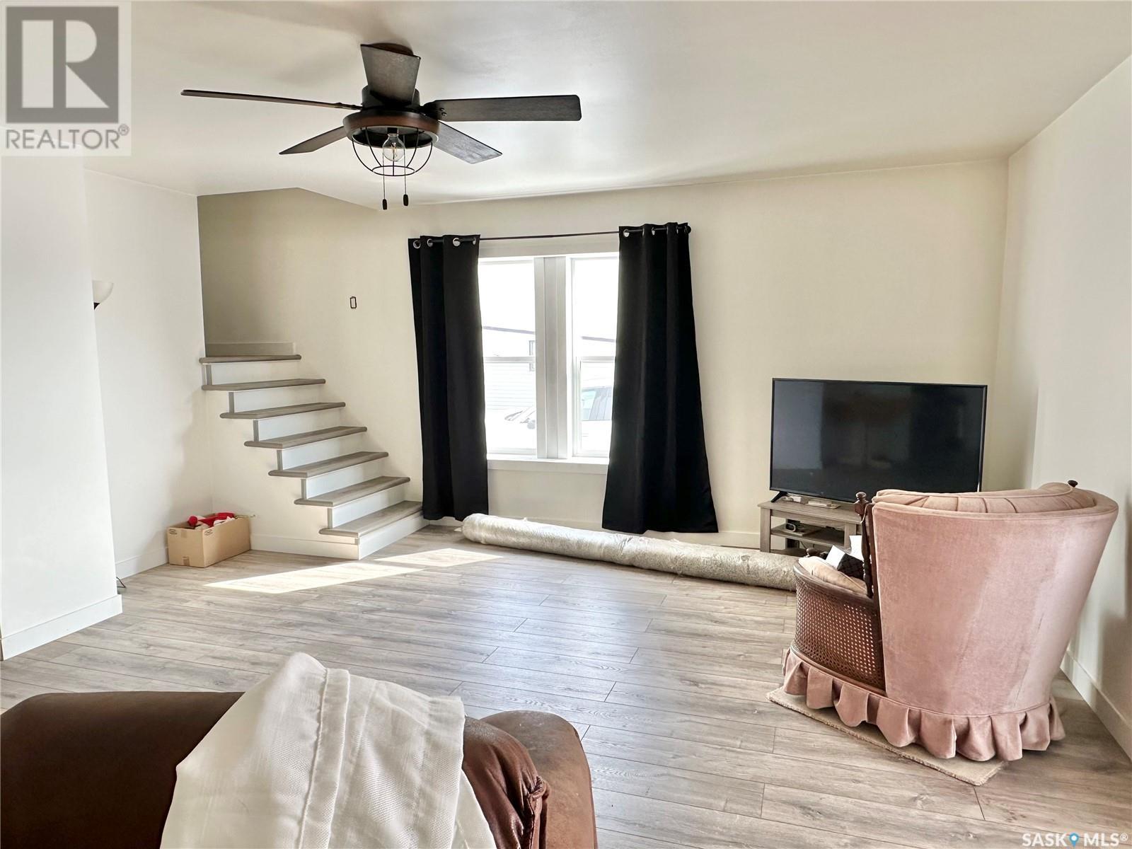 440 1st Avenue W Property Photo 16