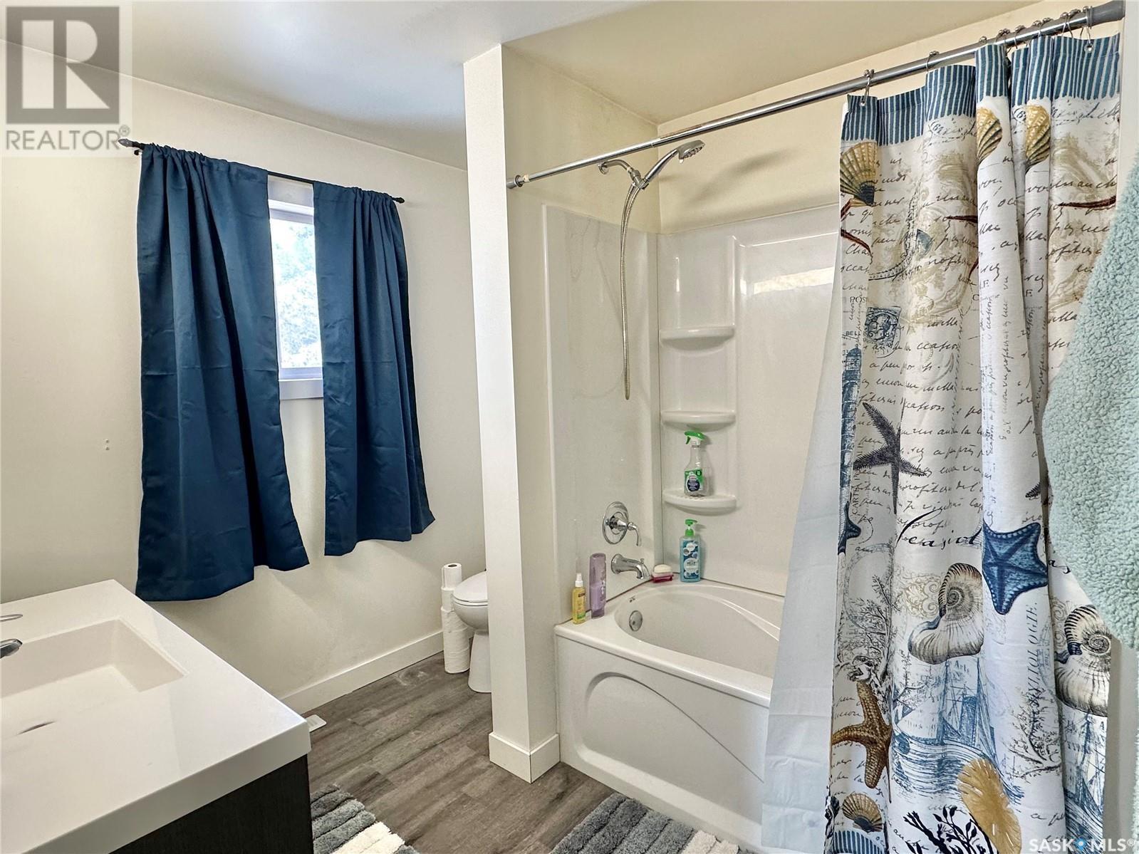 440 1st Avenue W Property Photo 20