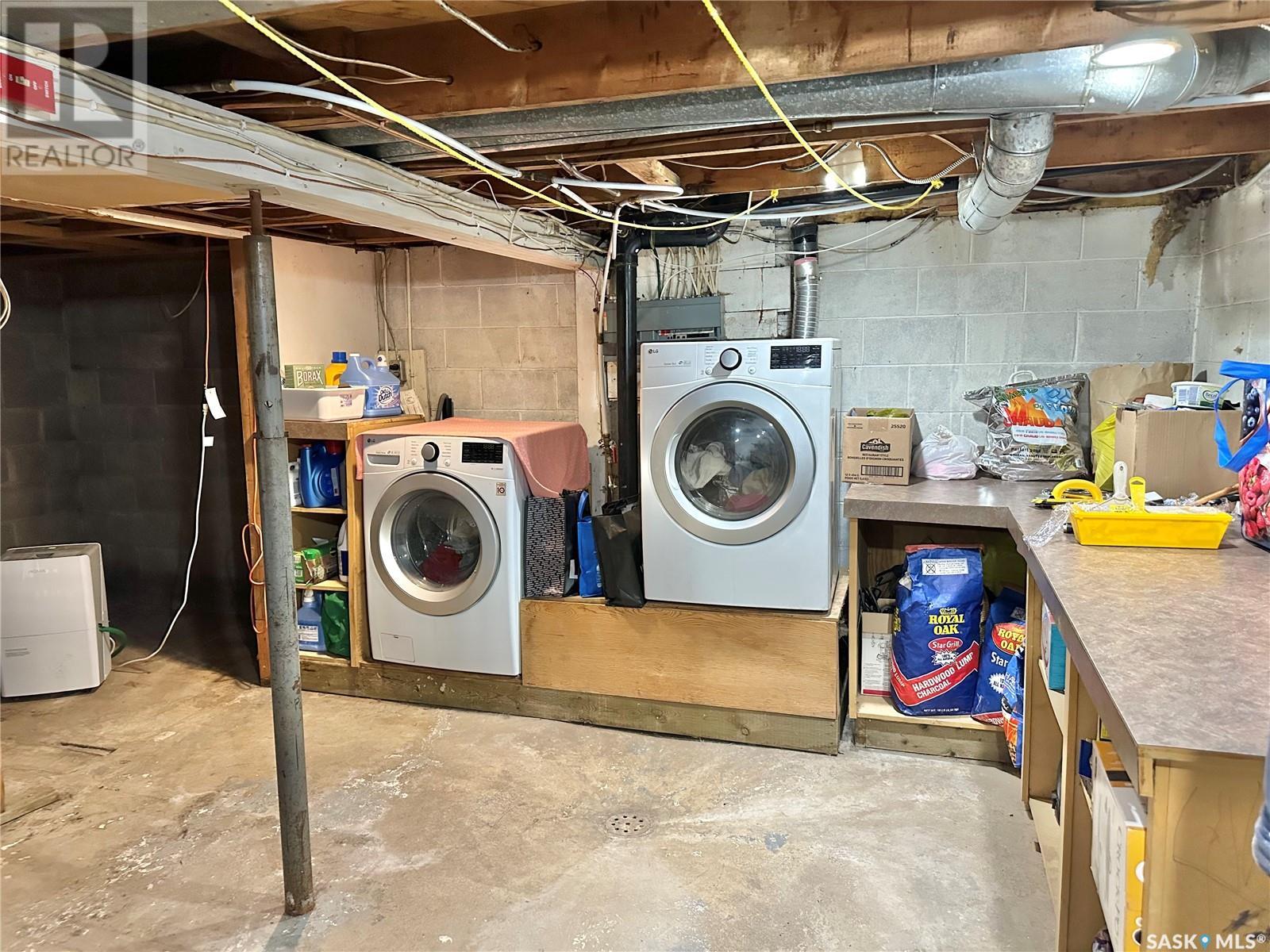 440 1st Avenue W Property Photo 27