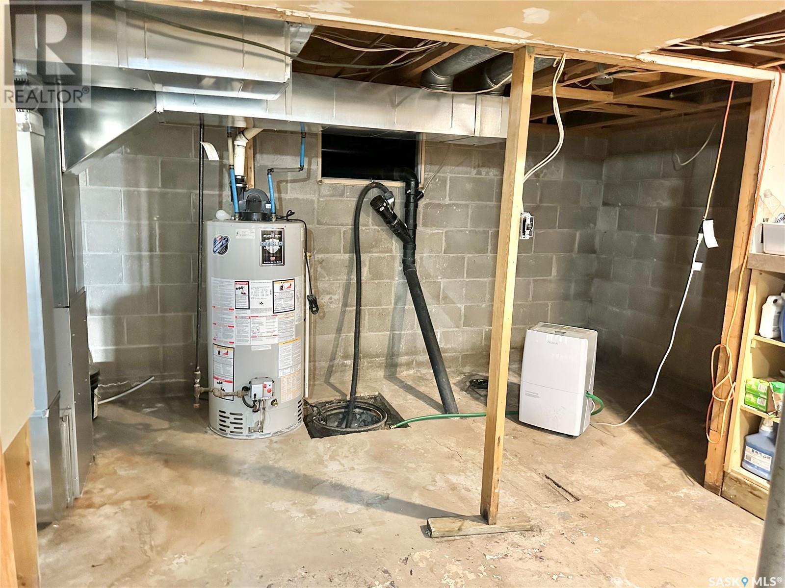 440 1st Avenue W Property Photo 28