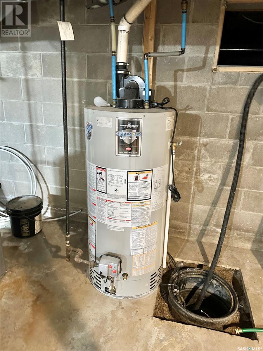 440 1st Avenue W Property Photo 29