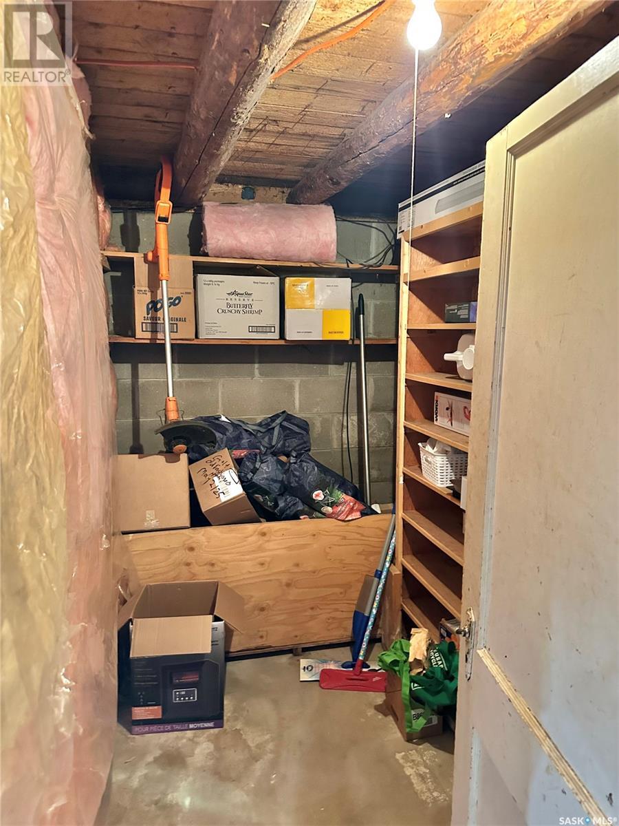 440 1st Avenue W Property Photo 32