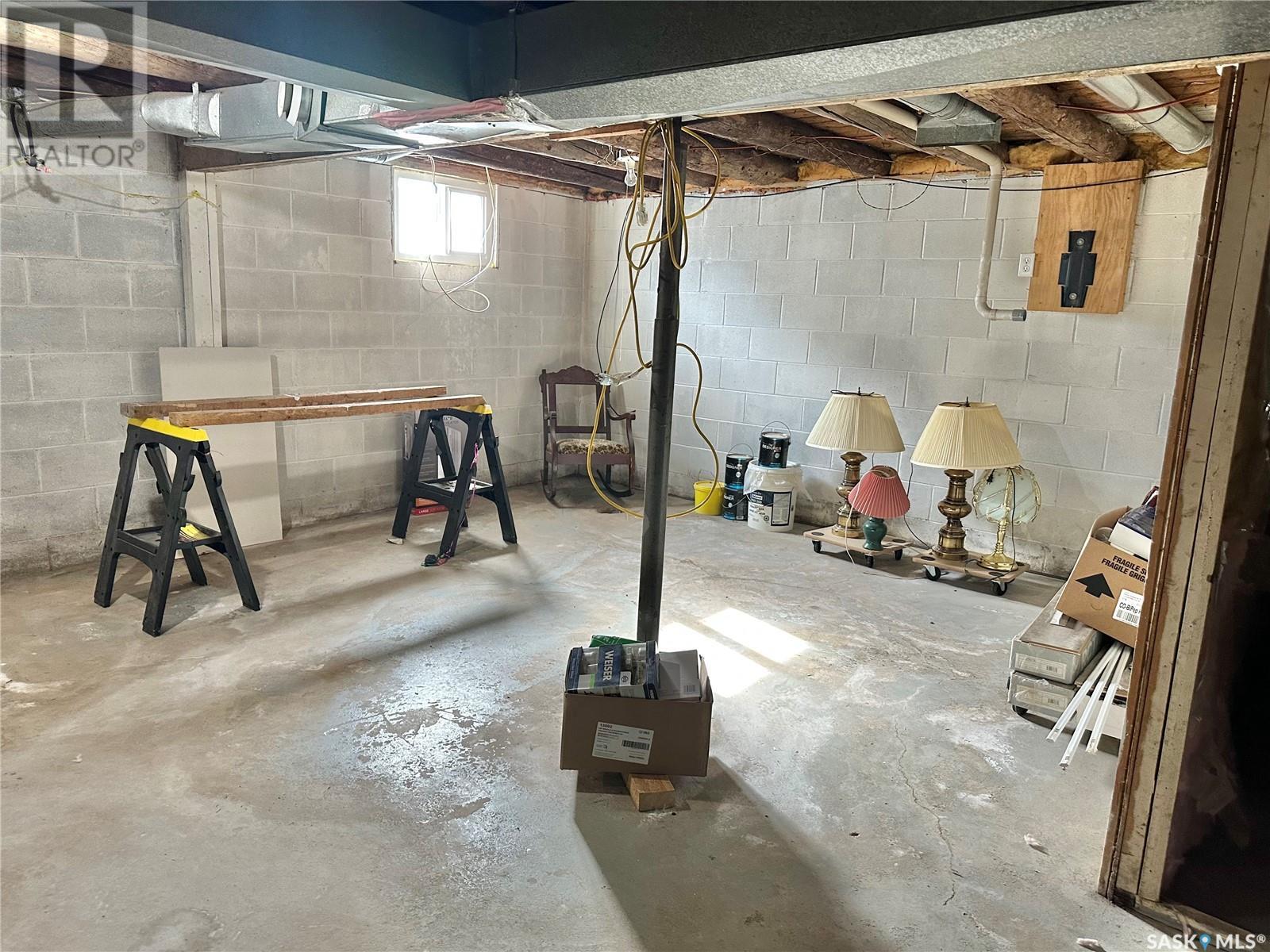 440 1st Avenue W Property Photo 33