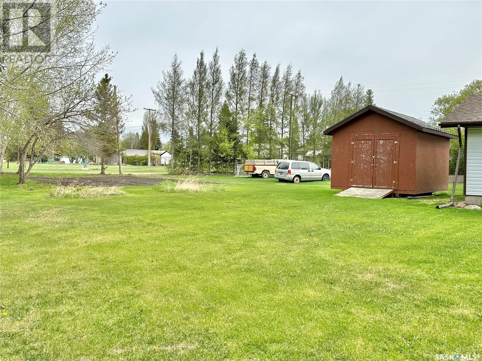 440 1st Avenue W Property Photo 40