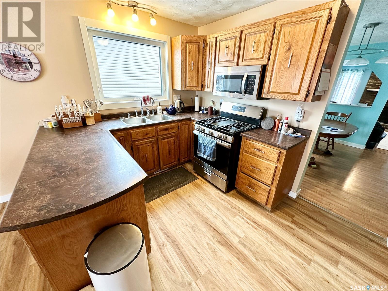 706 Dieppe Drive Property Photo 3