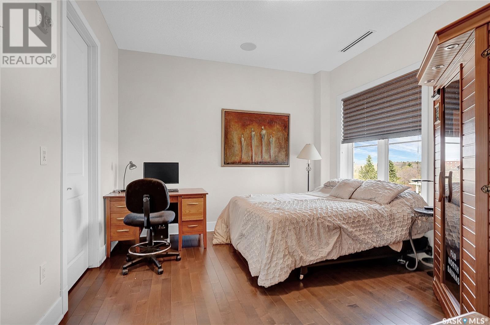 507 205 Fairford Street E Property Photo 31
