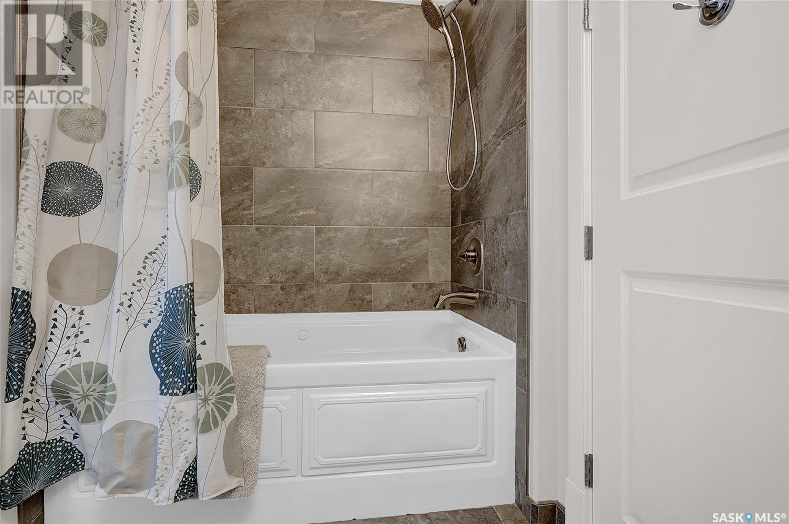 507 205 Fairford Street E Property Photo 36
