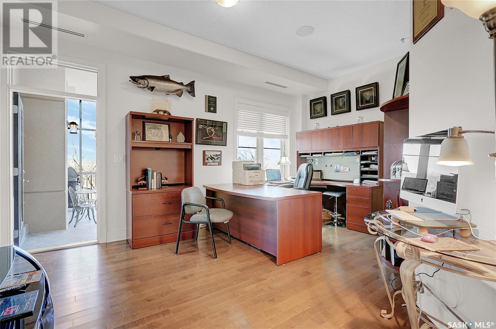 507 205 Fairford Street E Property Photo 37