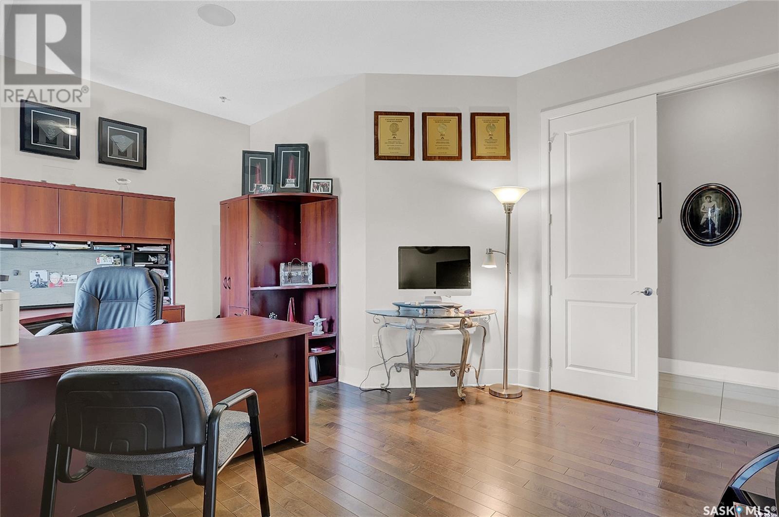 507 205 Fairford Street E Property Photo 38
