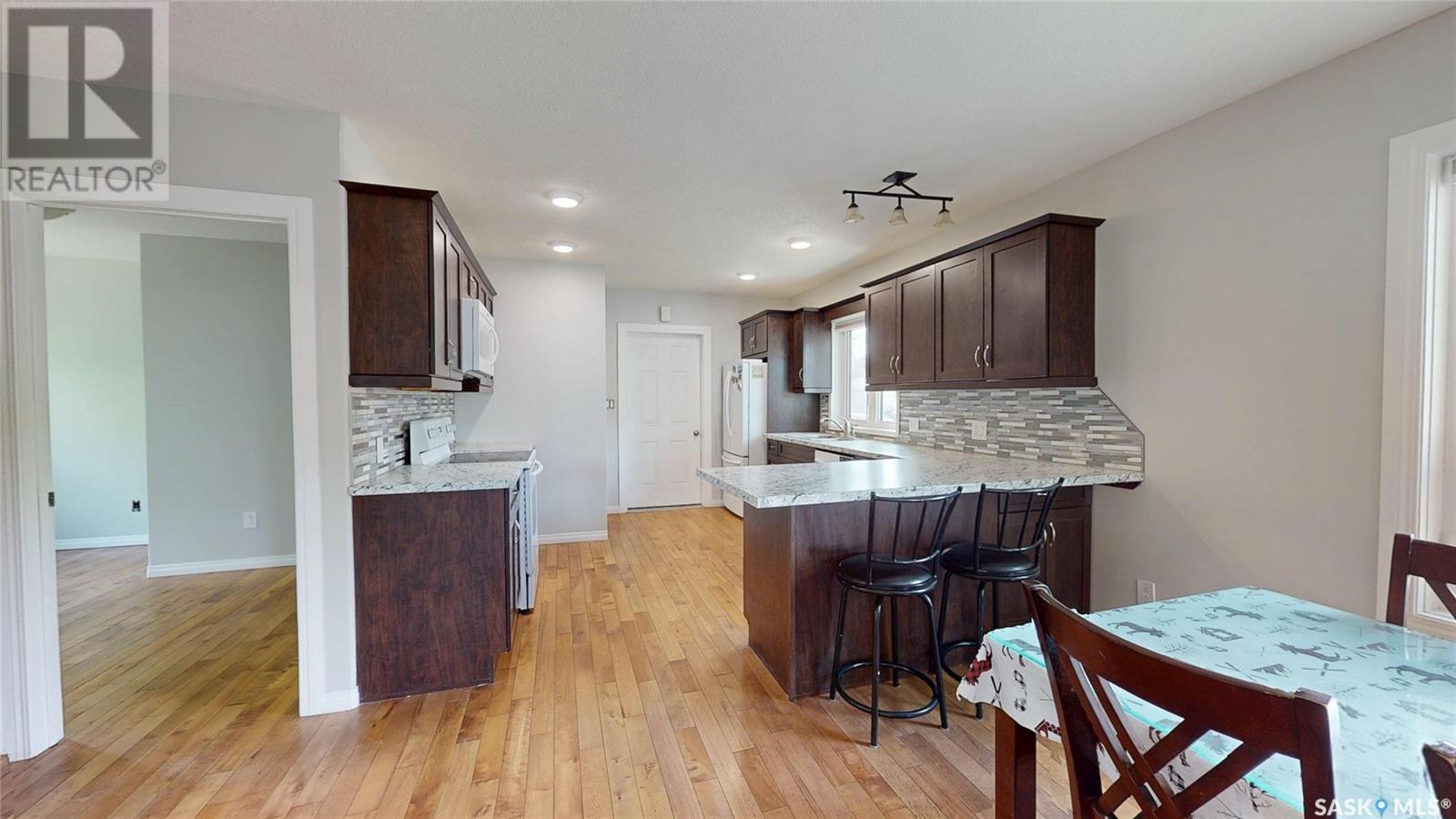 1401 Mark Avenue Property Photo 4