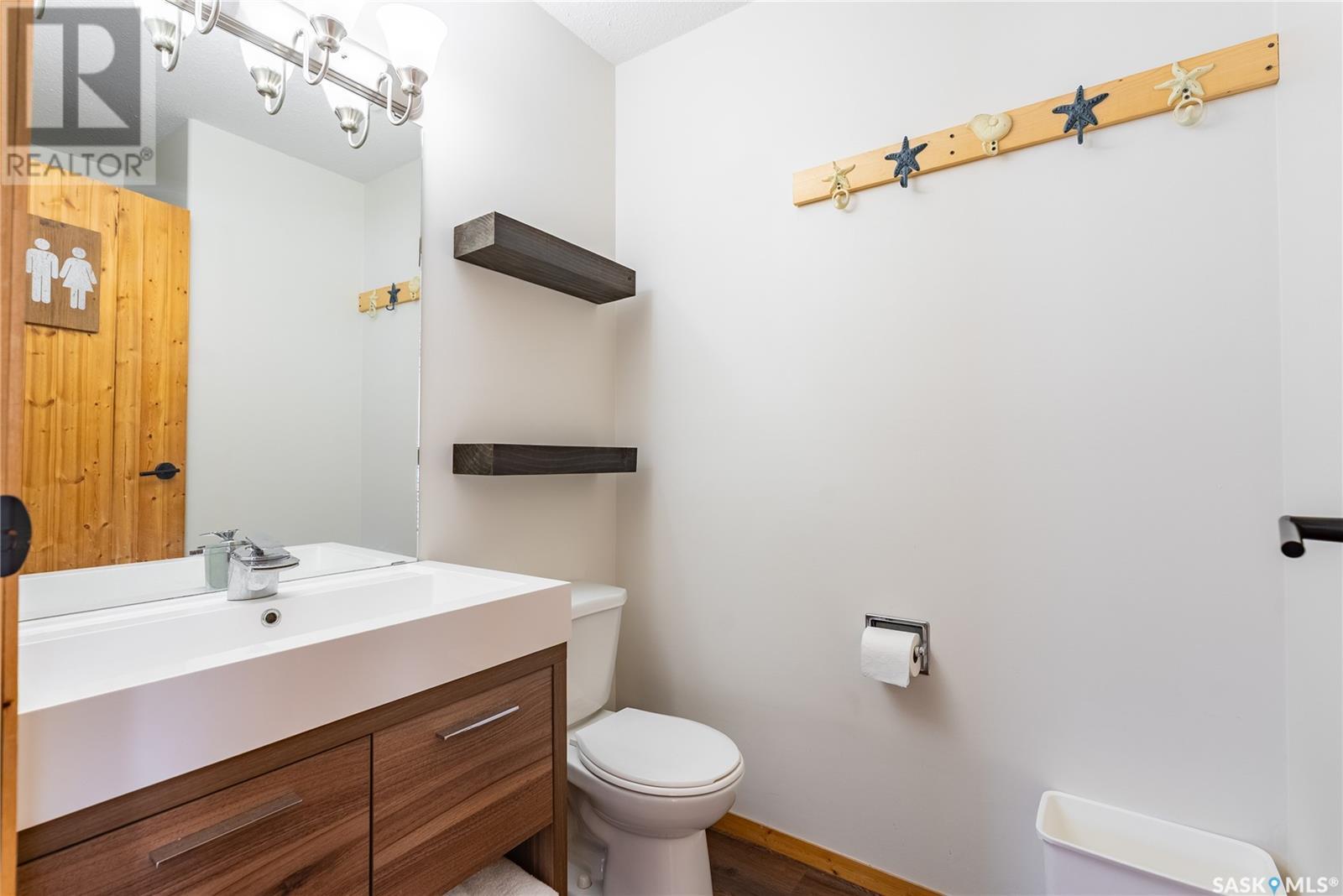 108 Iroquois Lake Drive Property Photo 32