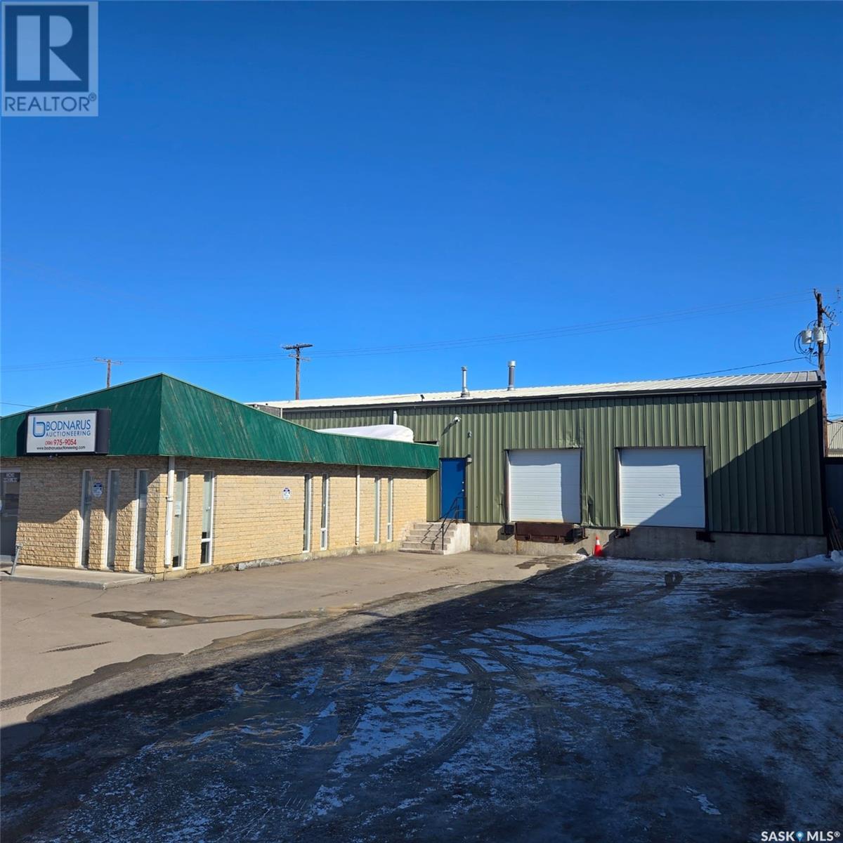 2342 Hanselman Avenue Property Photo