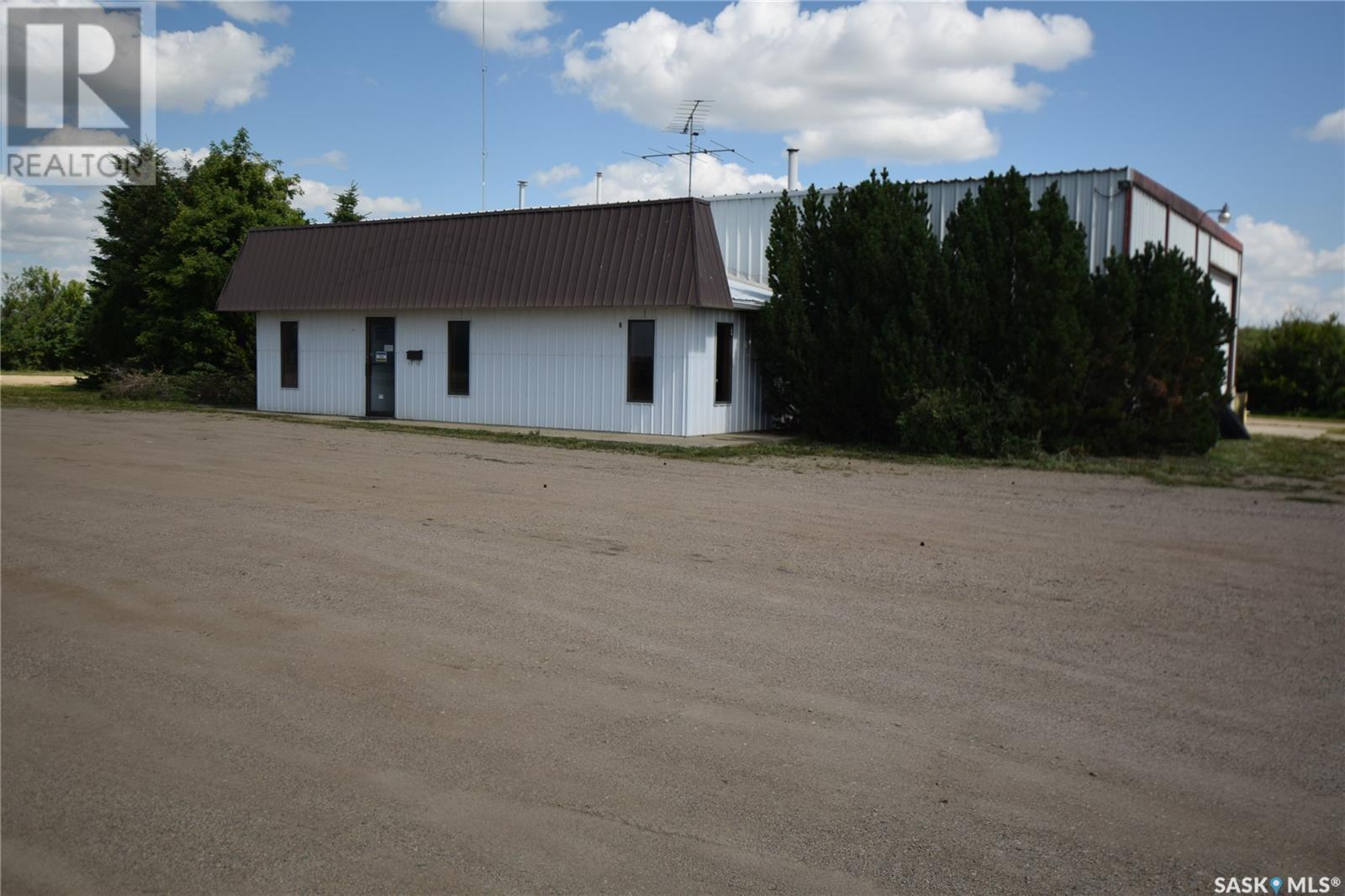130 2 Highway Property Photo
