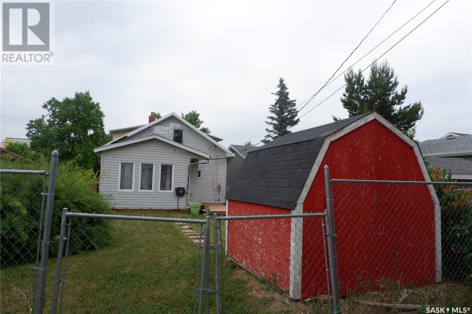 211 4th Avenue W Property Photo 19