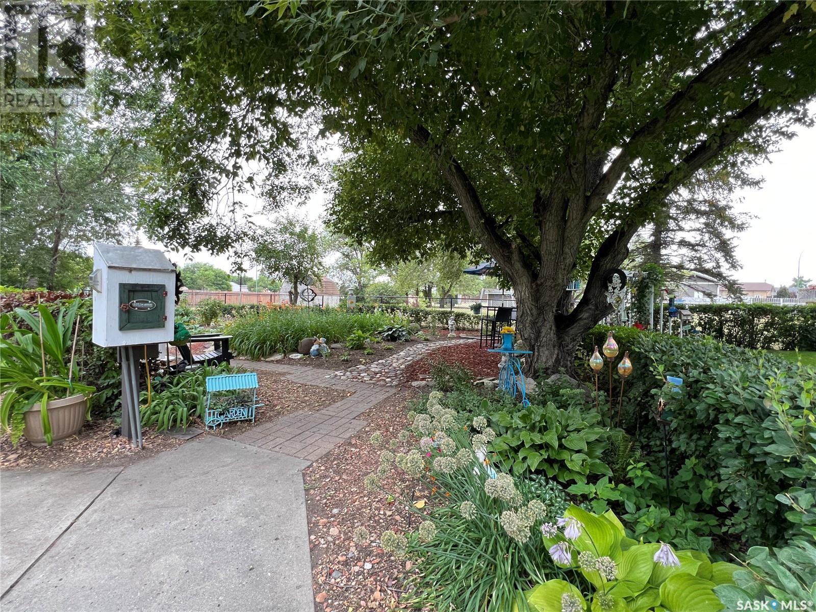 1275 Veterans Crescent Property Photo 43
