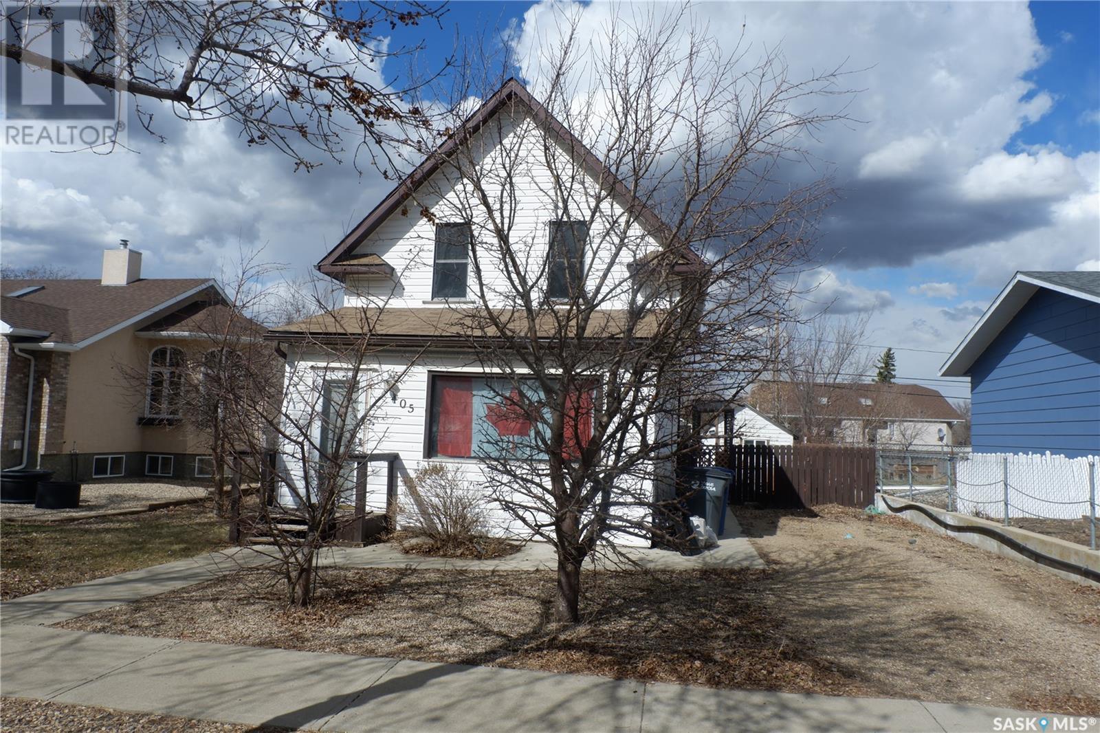 405 4th Avenue E Property Photo 1
