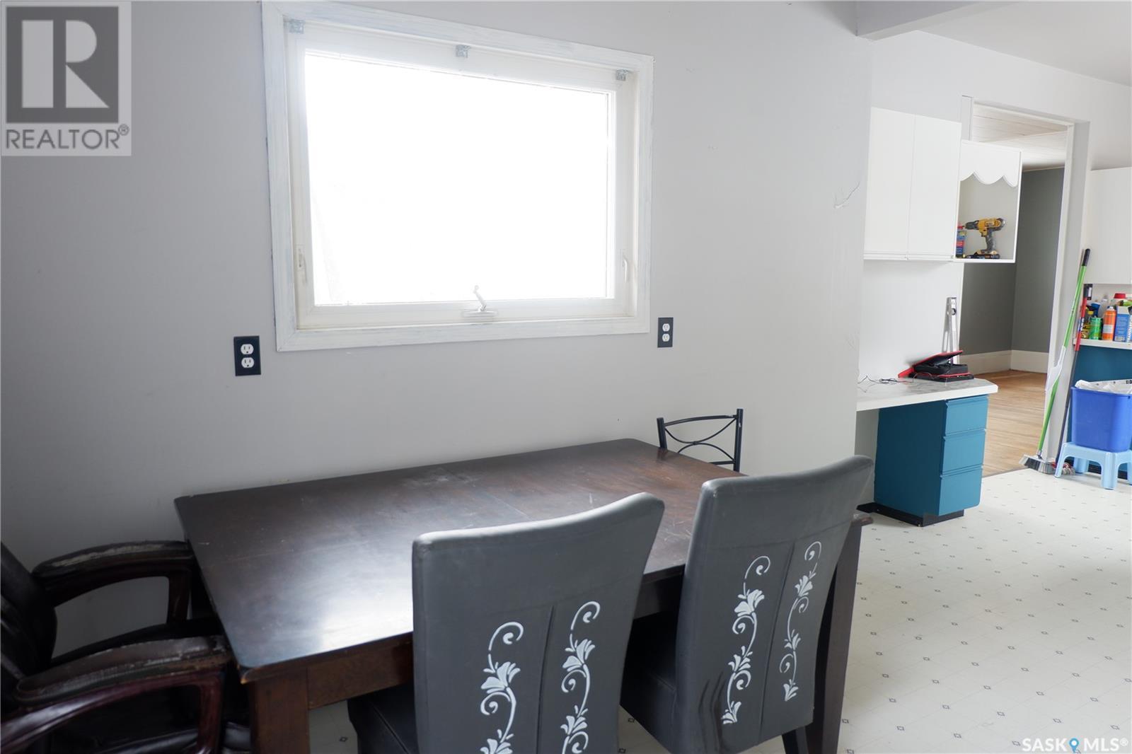 405 4th Avenue E Property Photo 7