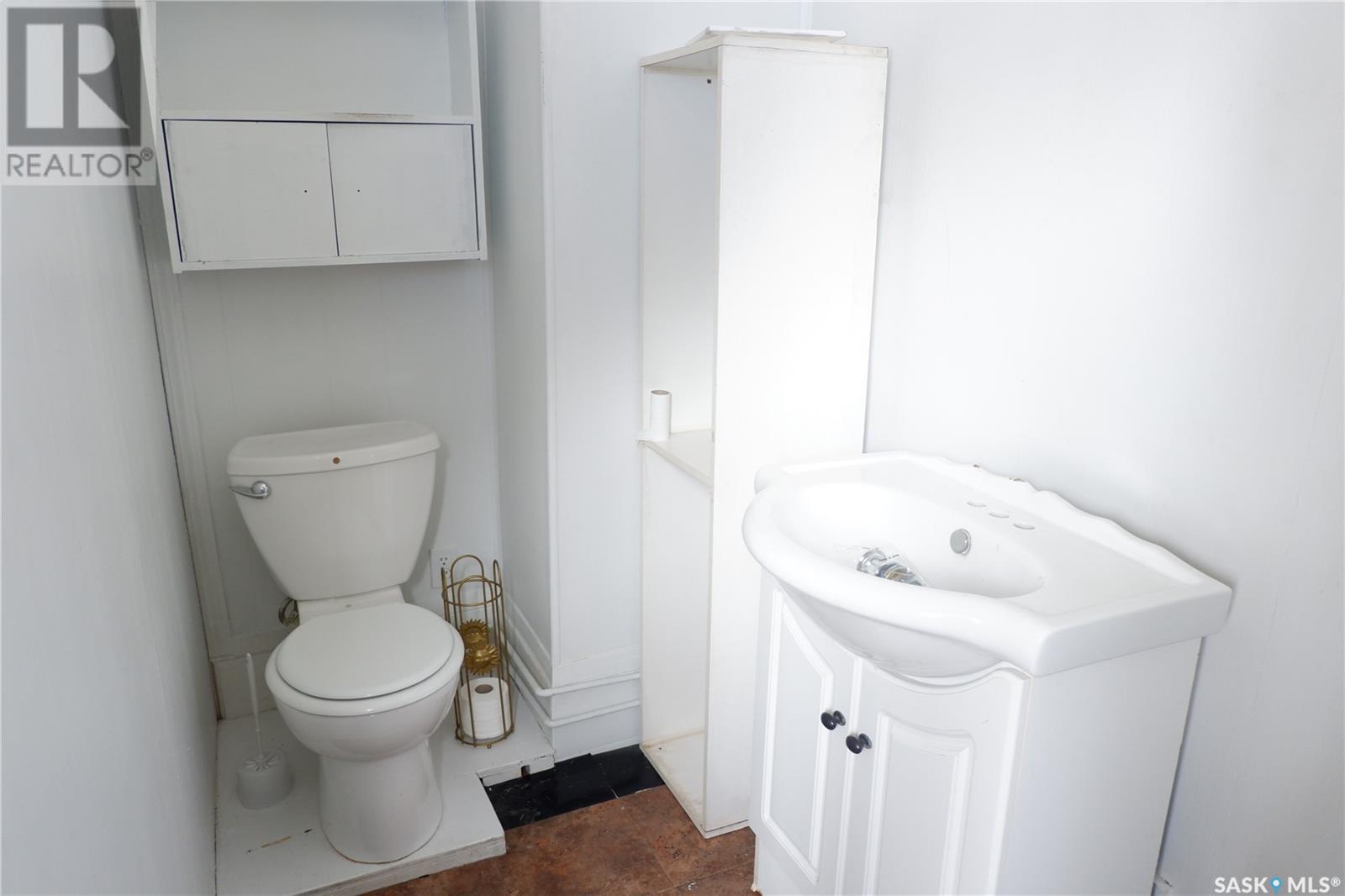 405 4th Avenue E Property Photo 10