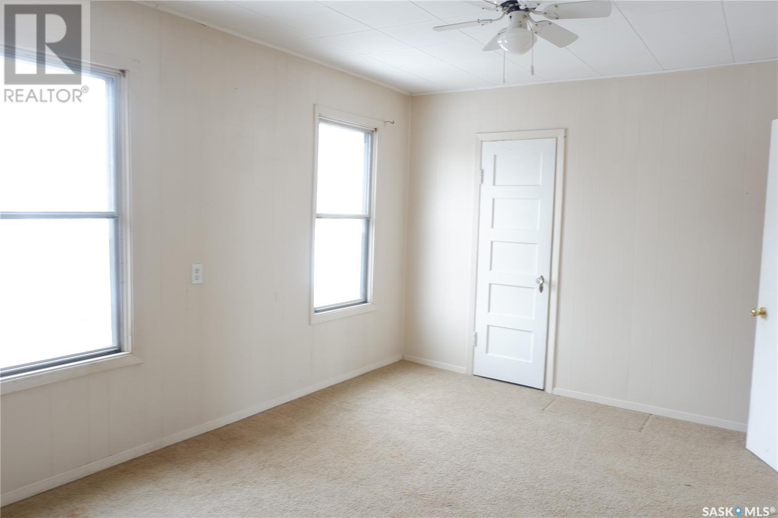 405 4th Avenue E Property Photo 16