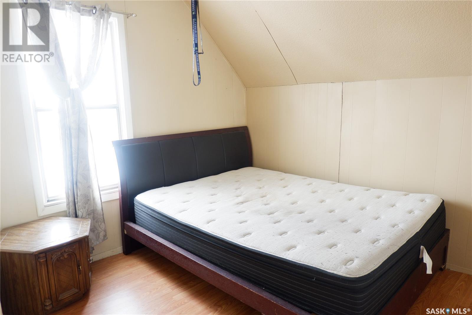405 4th Avenue E Property Photo 17