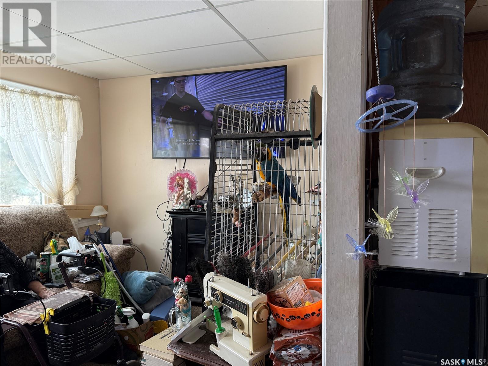 669 Stadacona Street E Property Photo 3