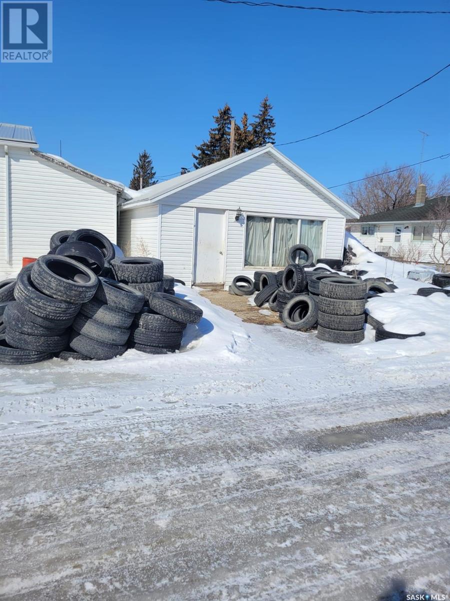 122 Railway Avenue Property Photo 3
